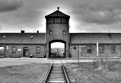 Auschwitz-Birkenau
                                                          Entrance